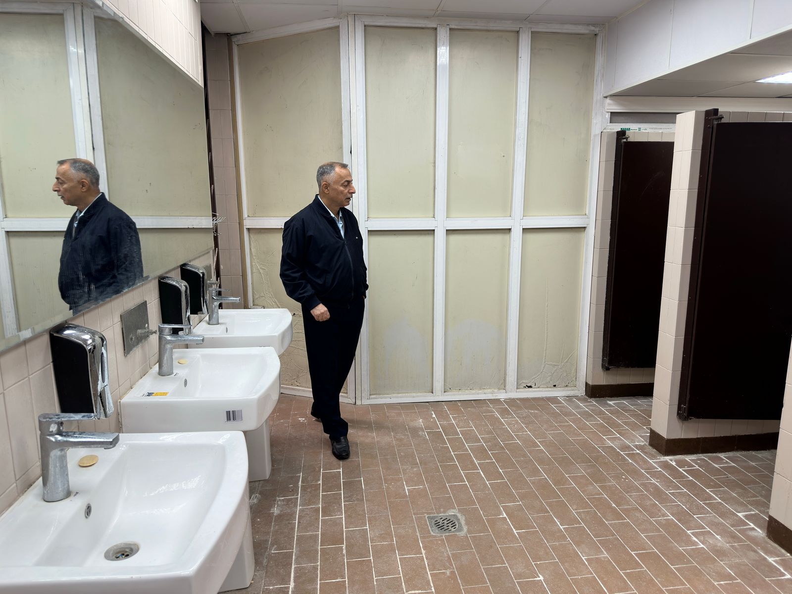 8bf58731-7c40-439e-99a3-ed3374805725